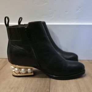 Jeffrey Campbell “Orlando” Black Leather Pearl Heel Boots – Size 6.5 – Good Used